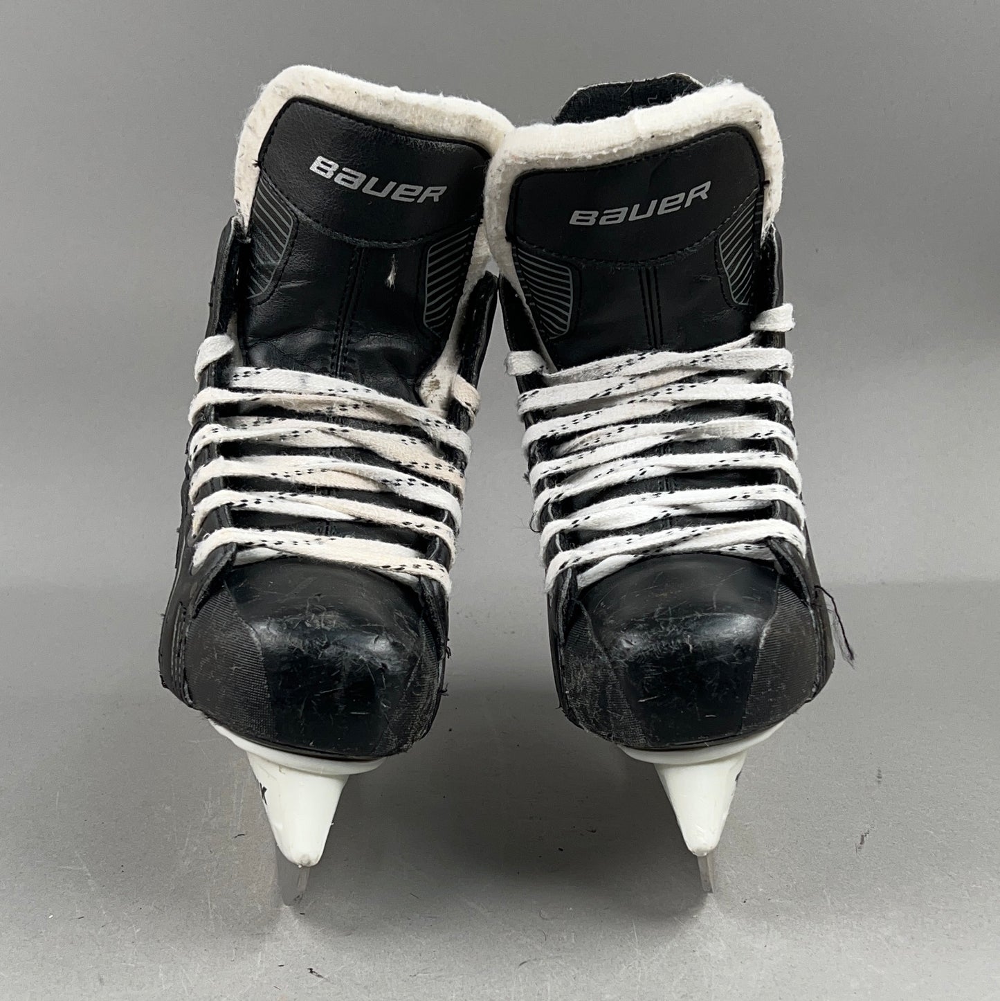 Bauer Supreme One20 Size 4 Intermediate Hockey Skates