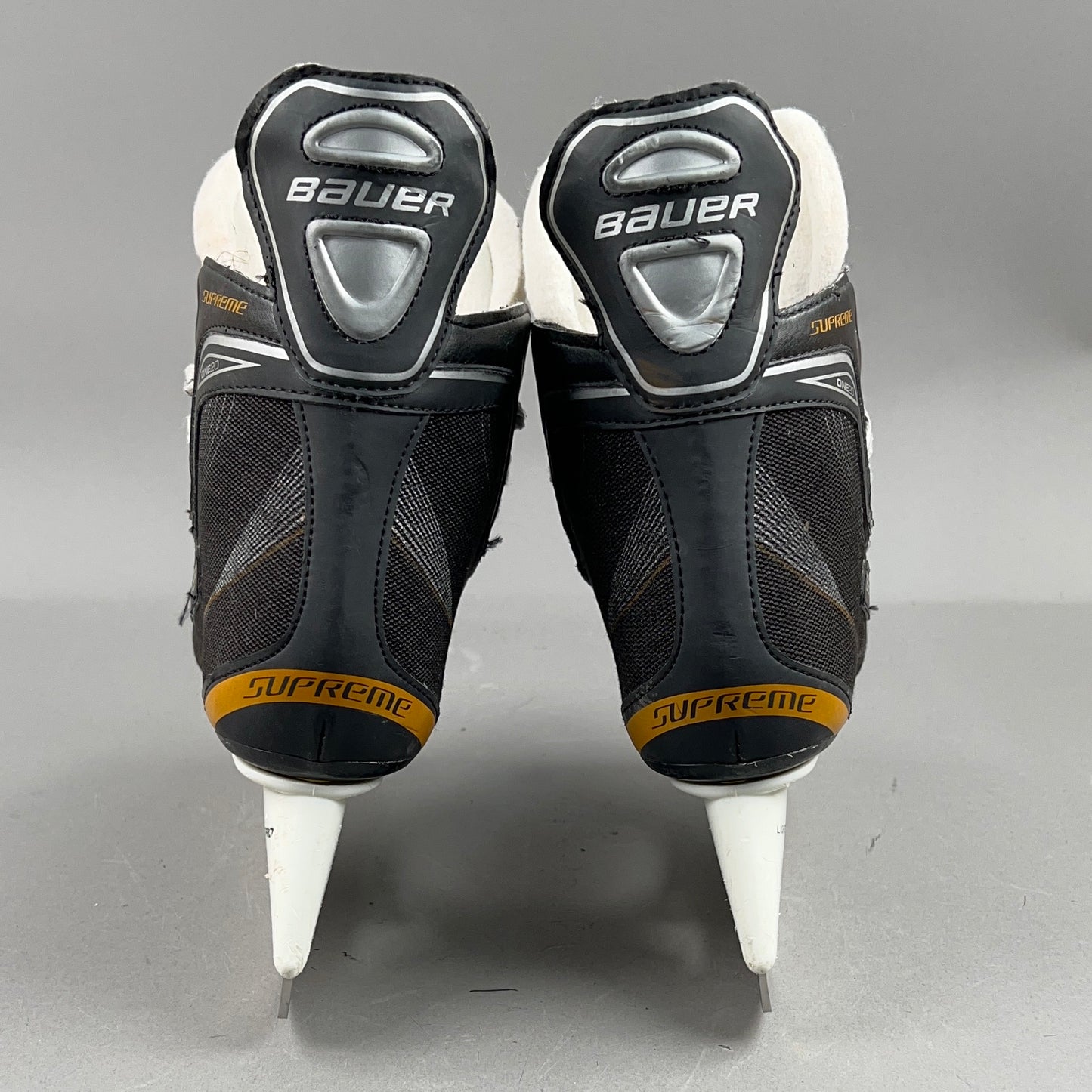Bauer Supreme One20 Size 4 Intermediate Hockey Skates