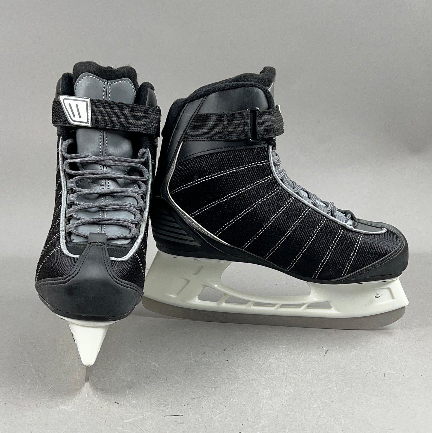 Bauer Flow Size 7 Ice Skates