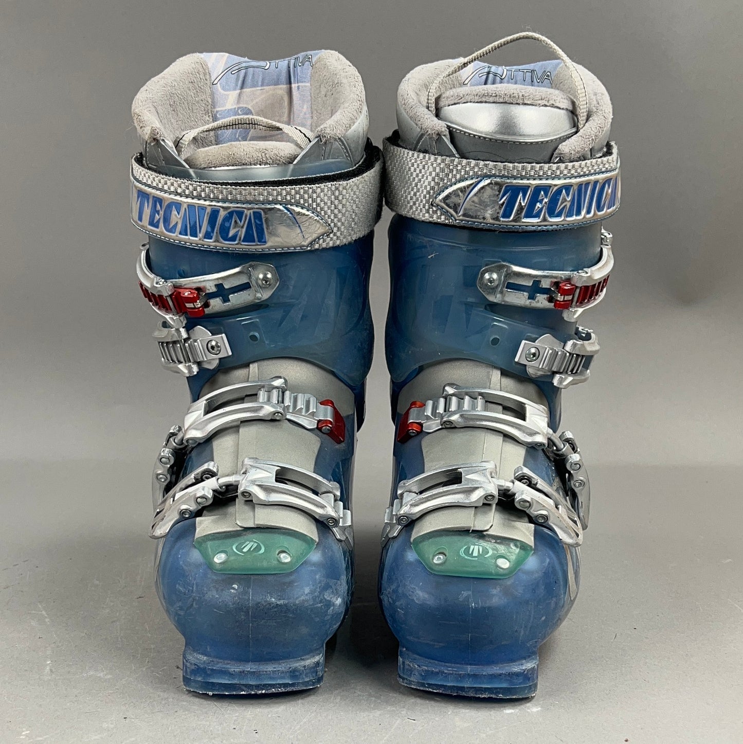 Tecnica Vento 8 Size 25.5-294mm Womens Ski Boots