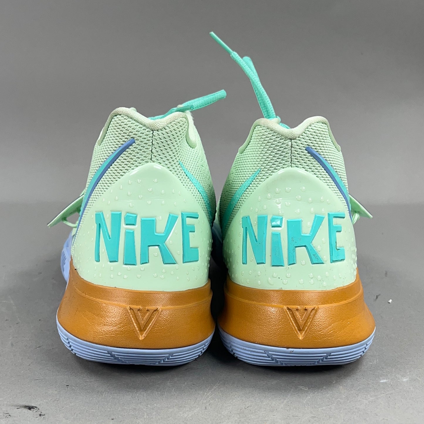 Nike Kyrie 5 SpongeBob SquarePants Squidward Size 14 Basketball Shoes