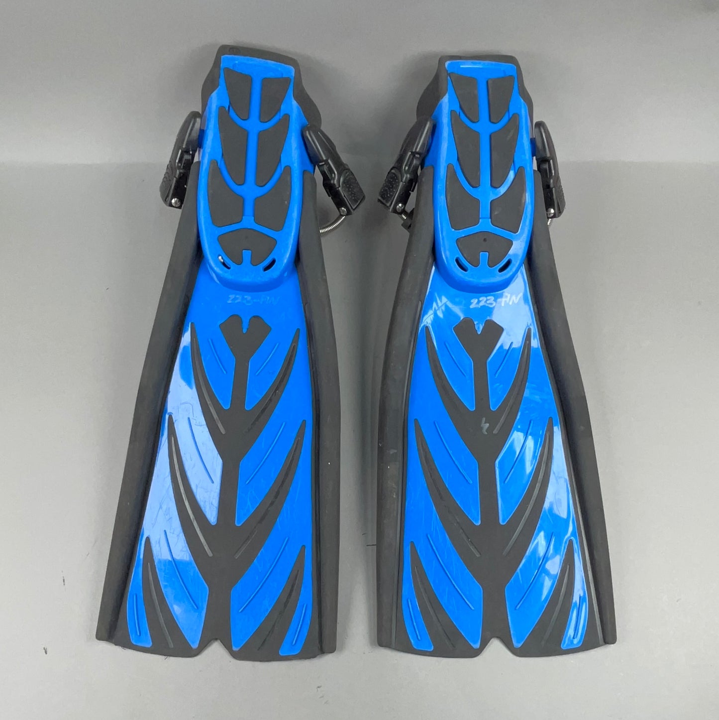 Sherwood Scuba Fusion Open Heel Size S-M Scuba Fins