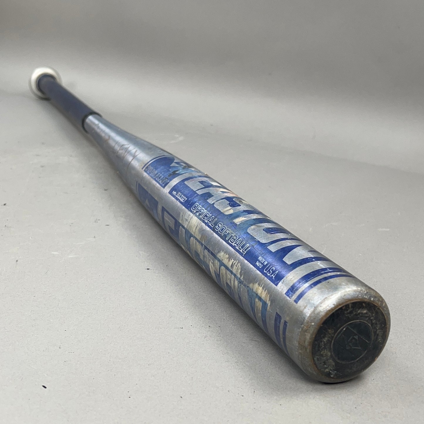 Easton Smoke Ultra Light 33/27 (-6) Softball Bat