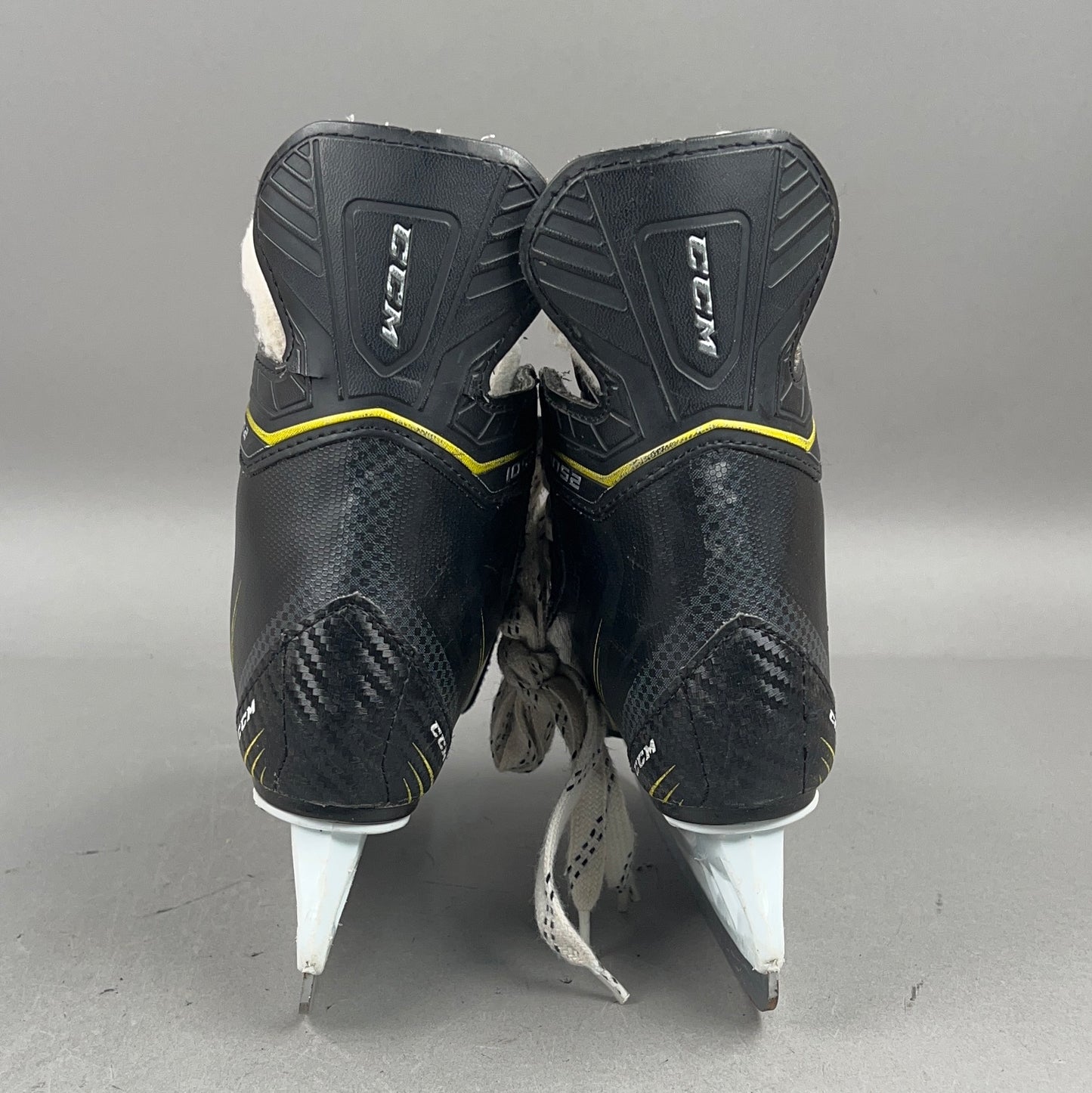 CCM 1052 Size 11Y Youth Hockey Skates
