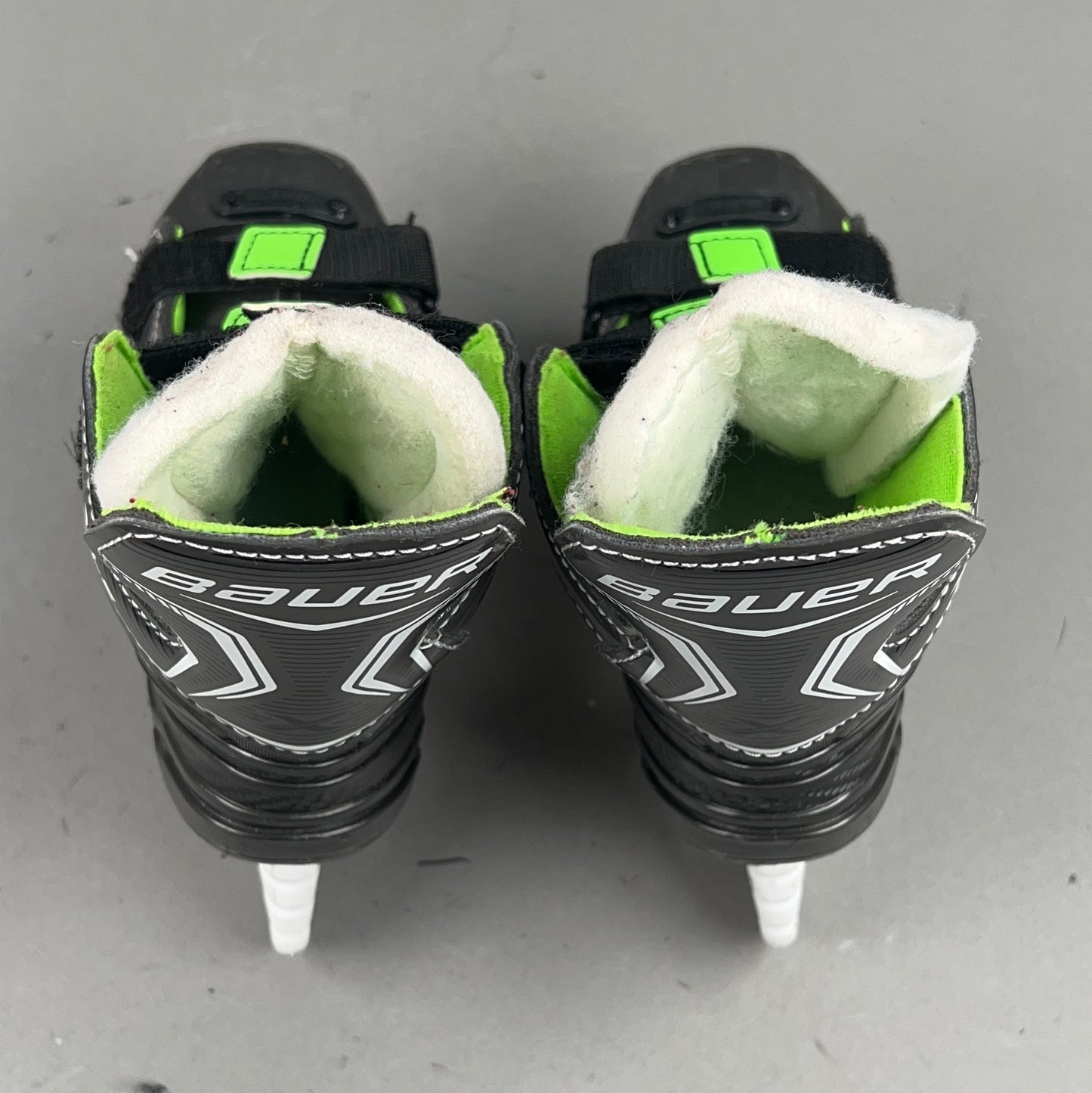 Bauer XLS Size 12Y Youth Hockey Skates