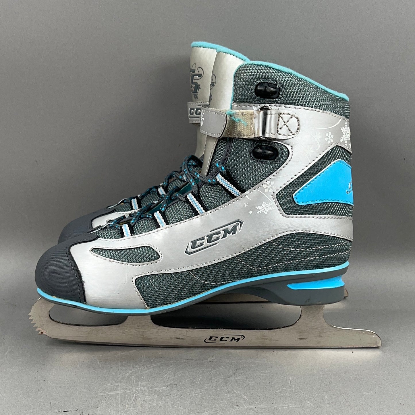 CCM CS80 Size 9 Vintage Ice Skates