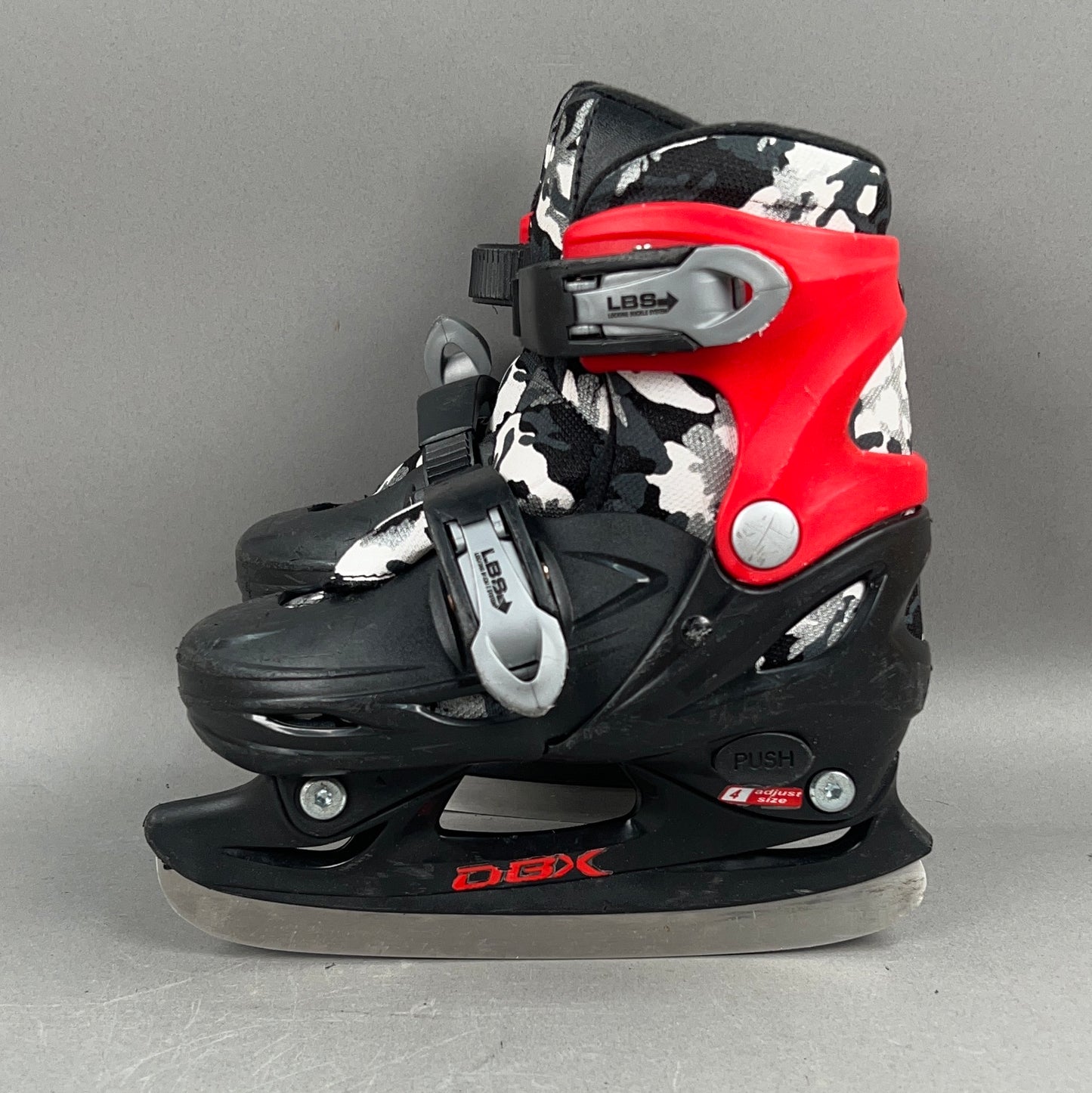 DBX Adjustable Size 10Y-13Y Ice Skates