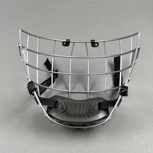 CCM FM06 Medium Hockey Cage