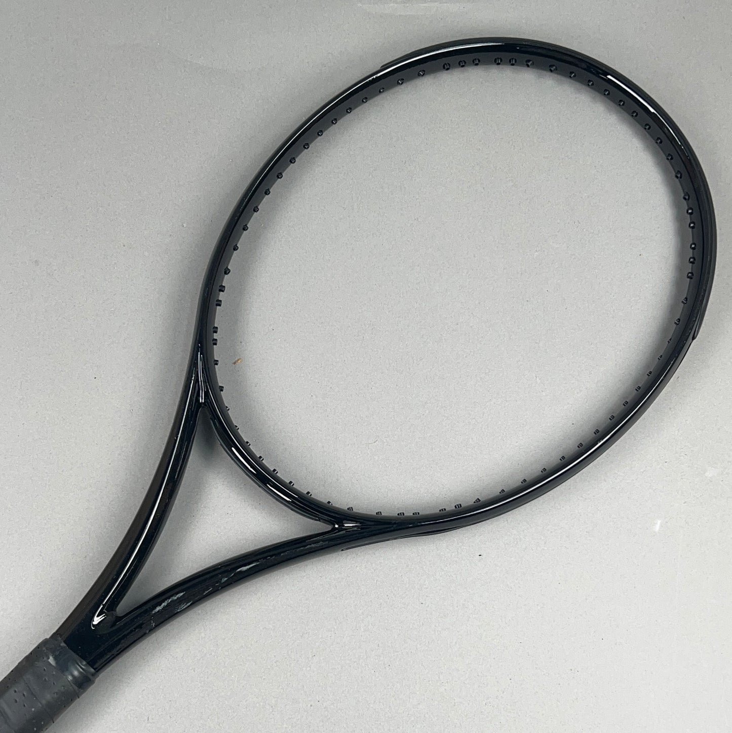 Wilson Prostock Python98 18/20 In The Blackout Glossy Paint Job L3 Tennis Racquet 4 3/8" Grip & 98in² Head Size
