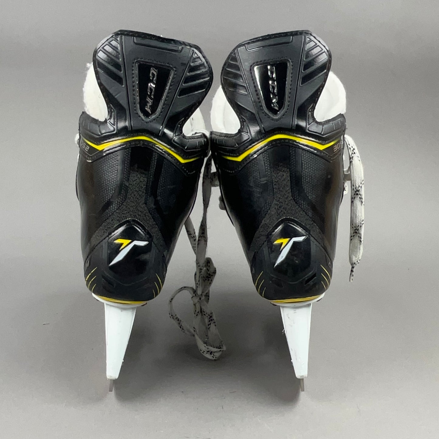 CCM 3052 Size 7.5 Senior Hockey Skates
