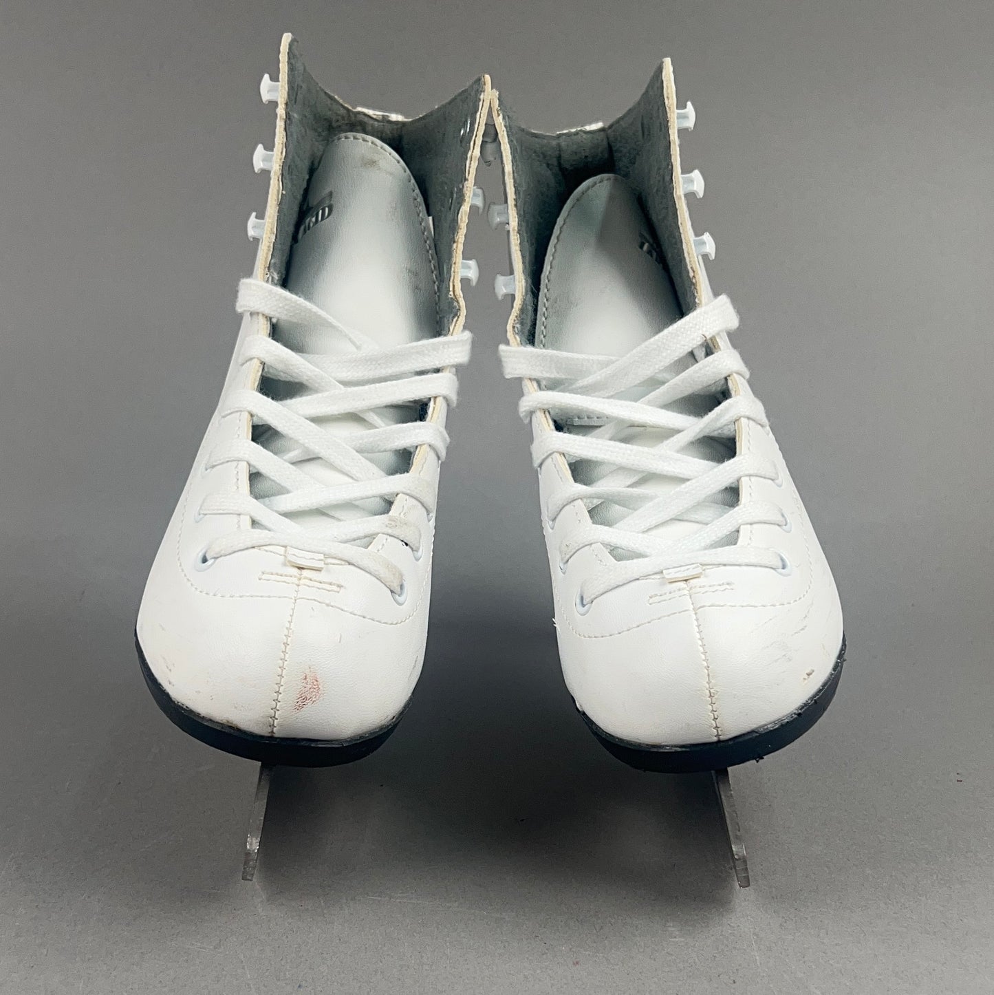 Lake Placid Cascade Size 3 Ice Skates