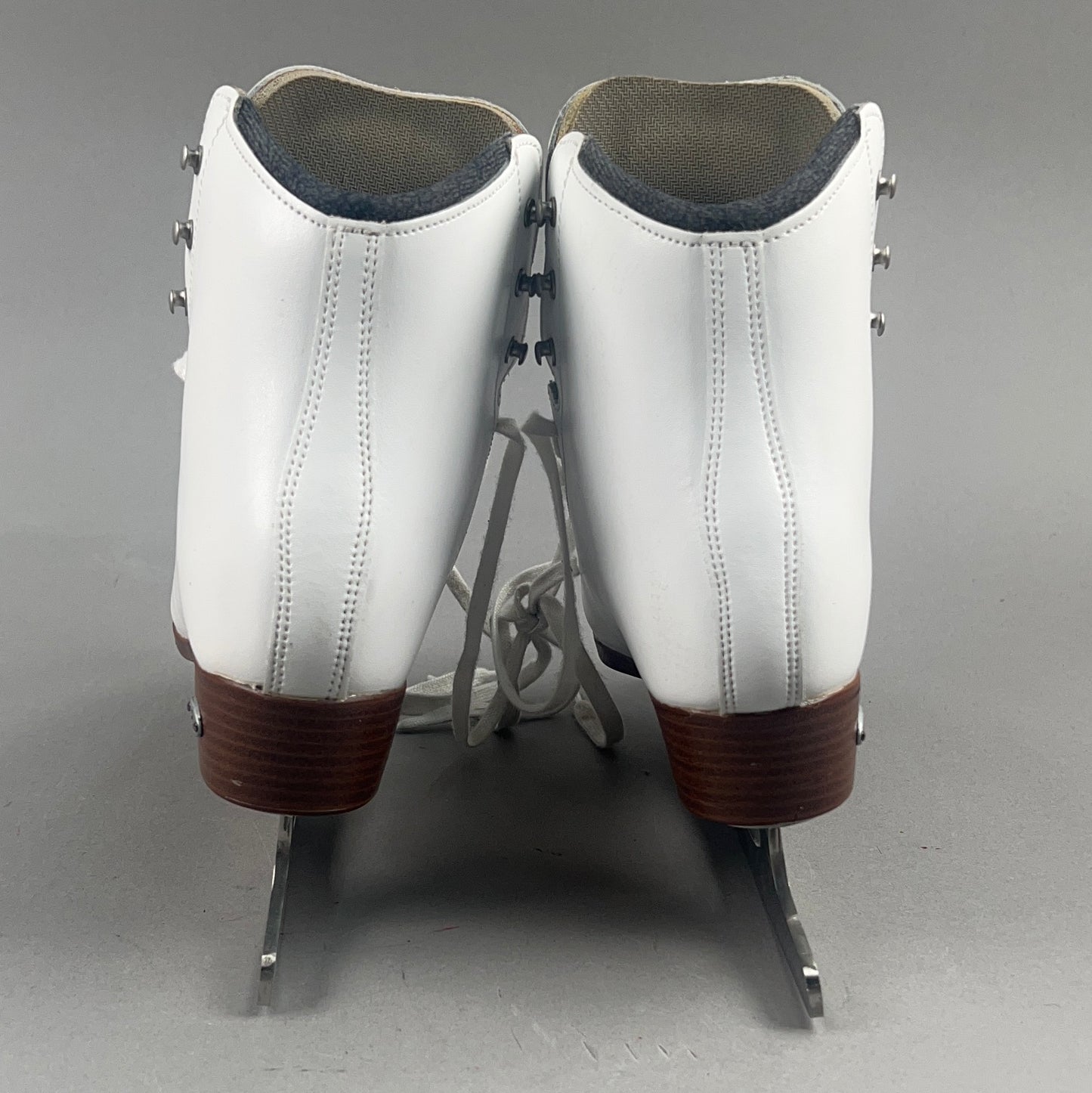 Riedell Diamond 33 Size 3 Wide Ice Skates