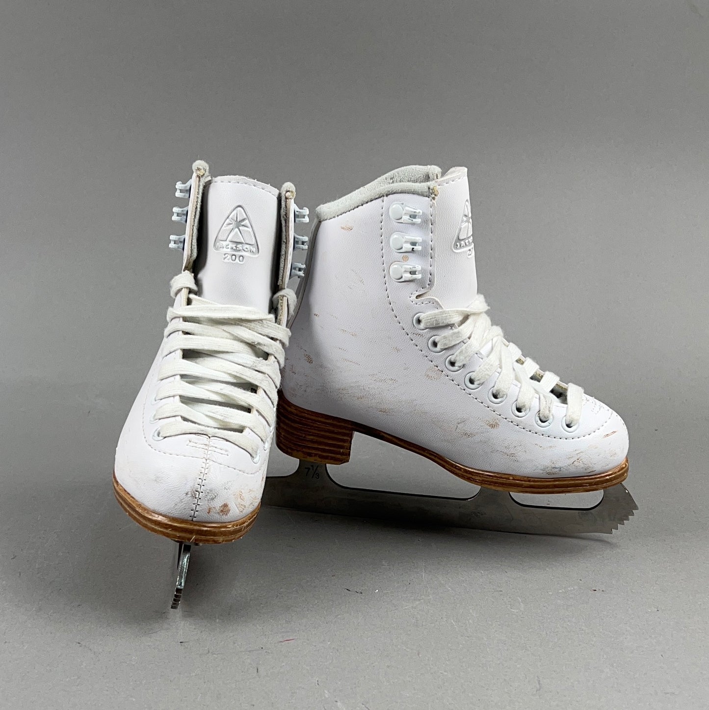 Jackson 200 Size 12Y Ice Skates