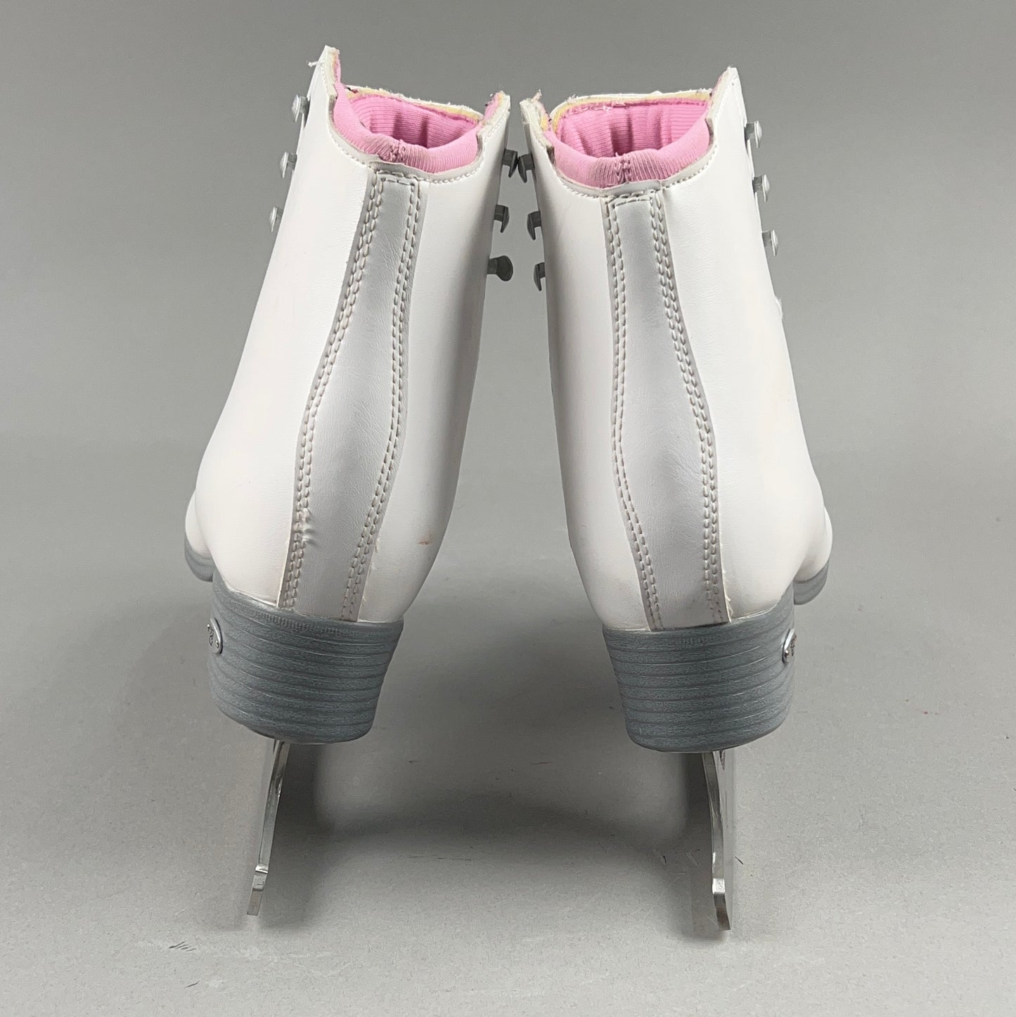 Riedell Pearl Size 6 Ice Skates