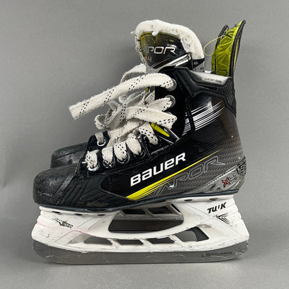 Vapor Vapor X4 Size 2.5 Junior Hockey Skates