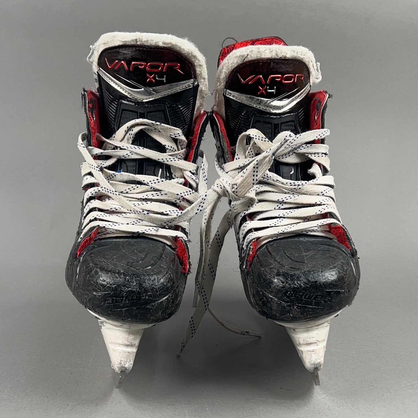 Bauer Vapor X4 Size 5 Intermediate Hockey Skates