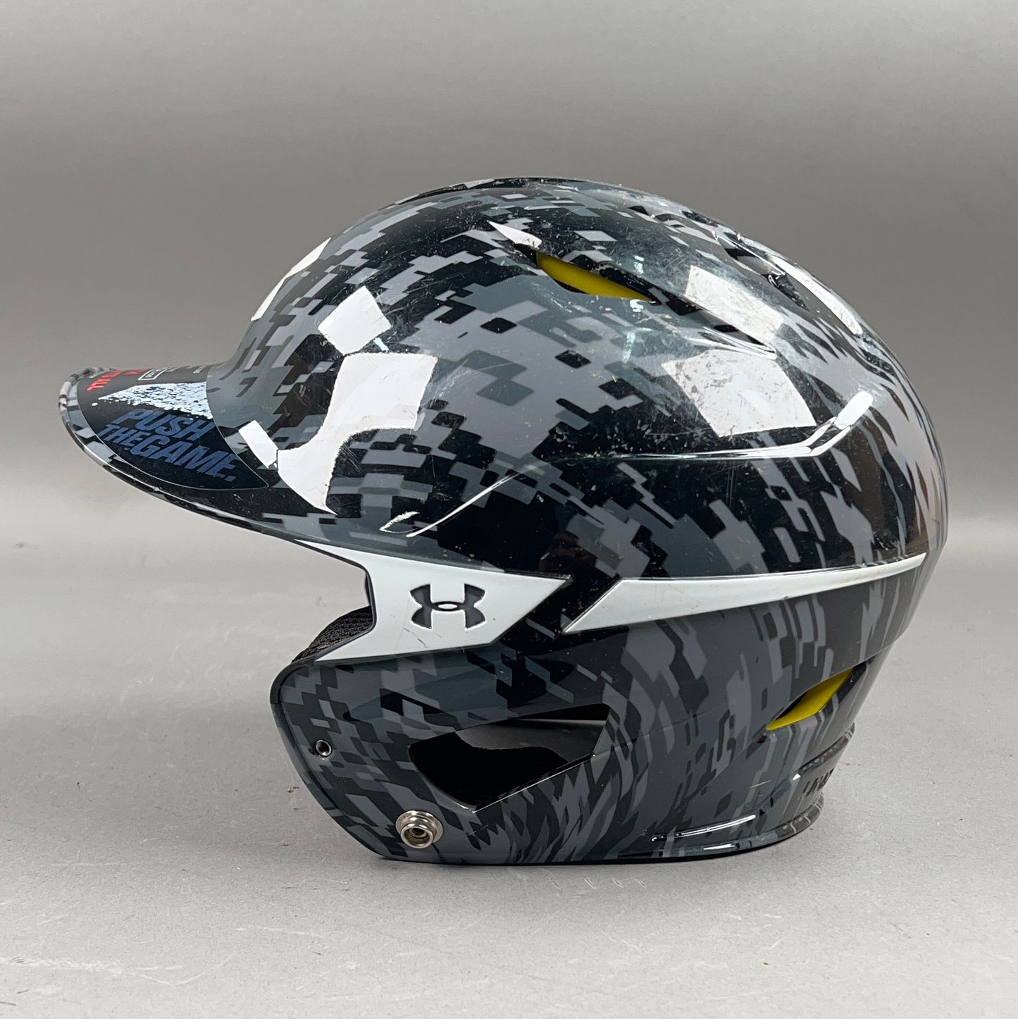 Under Armour UABH2-110 5 7/8" to 6 3/4" Youth Baseball Batting Helmet