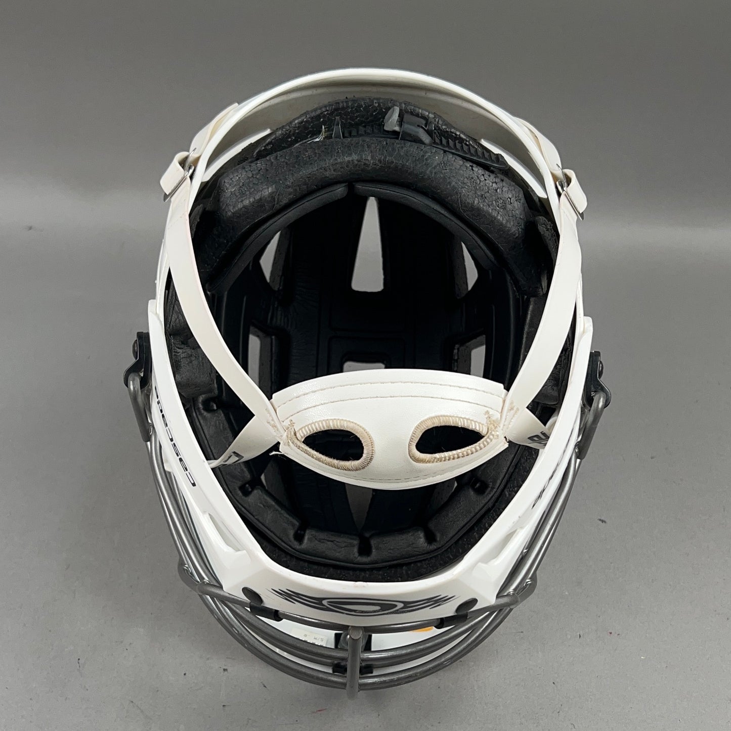 Cascade CPV- R S/M Adjustable 20" to 22.5", Junior Lacrosse Helmet