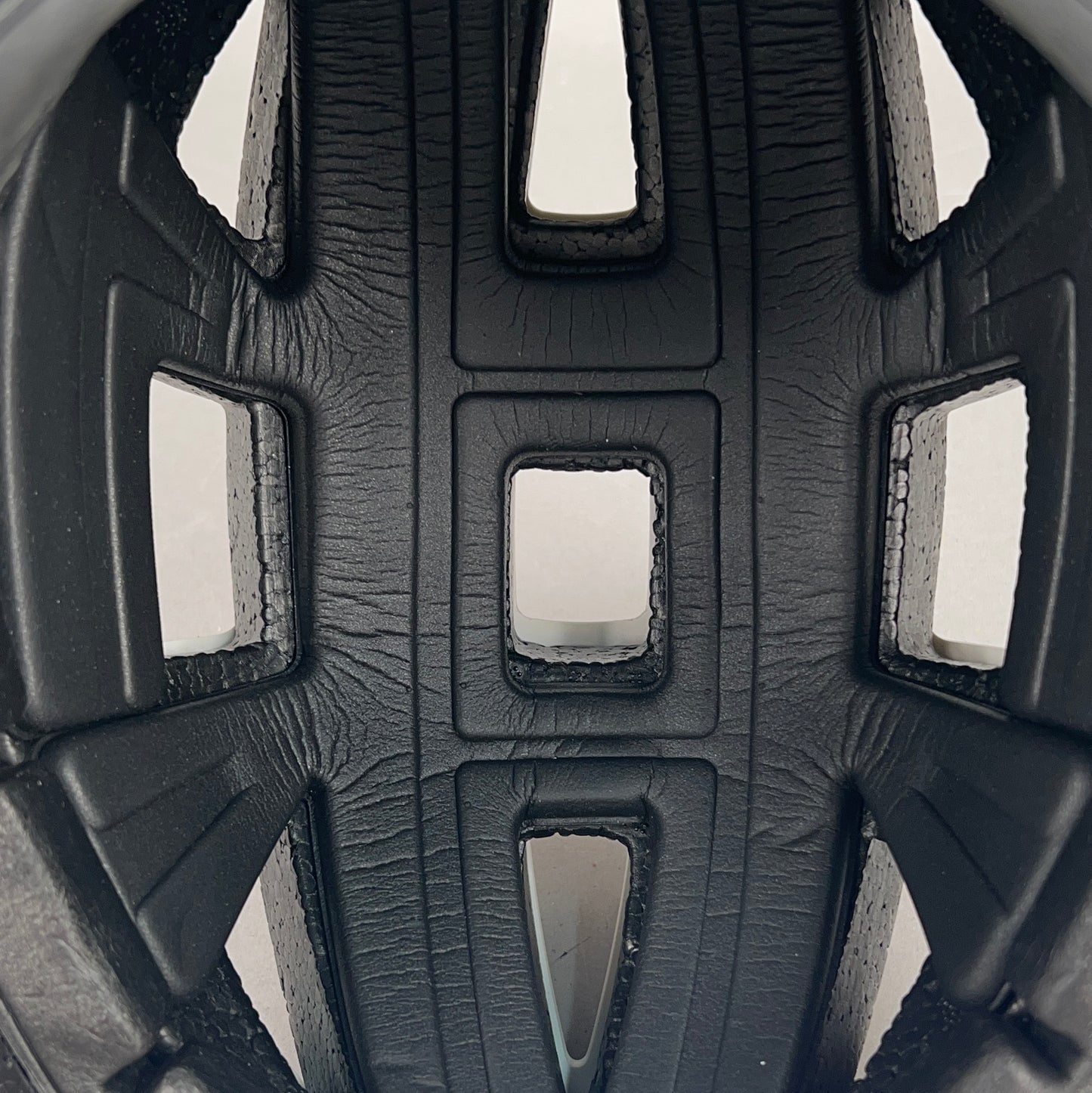 Cascade CPV- R S/M Adjustable 20" to 22.5", Junior Lacrosse Helmet