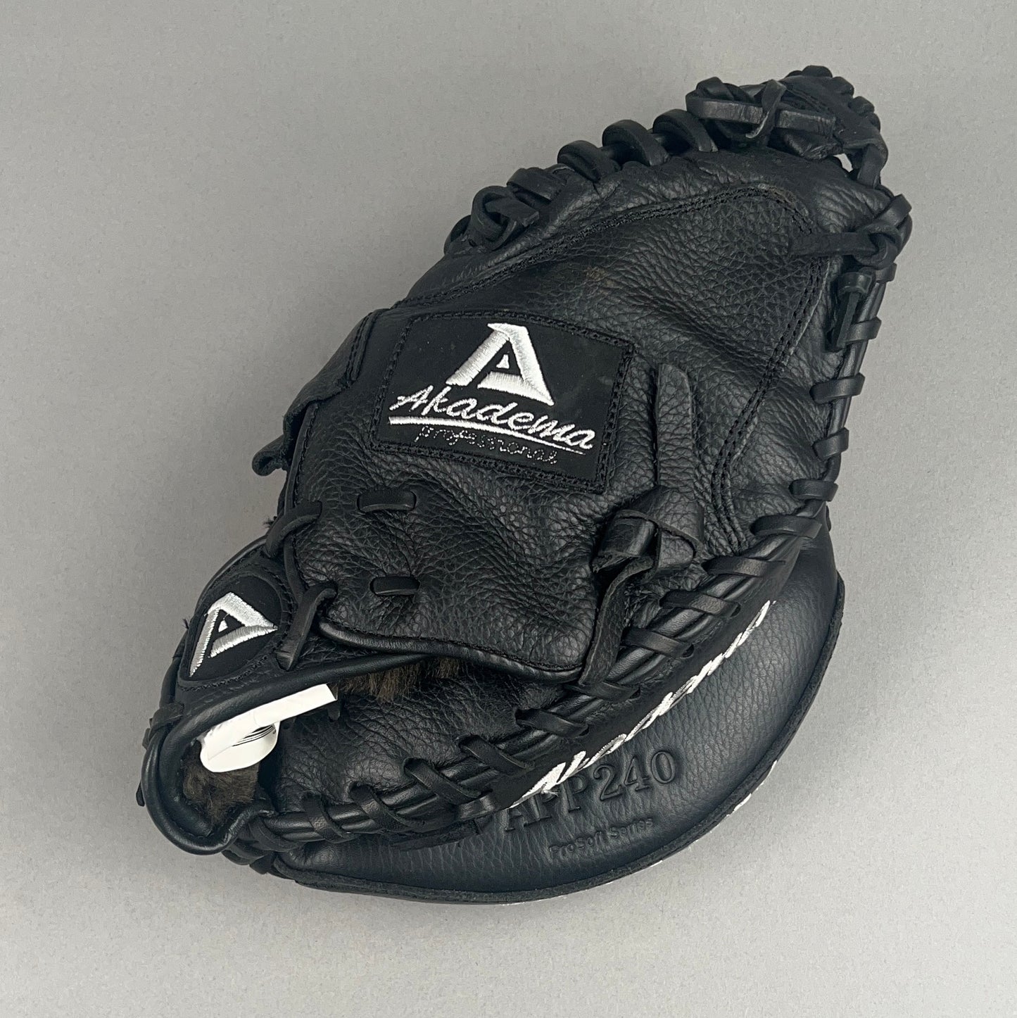 Akadema APP240 33.5" Right Hand Thrower Catchers Mitt