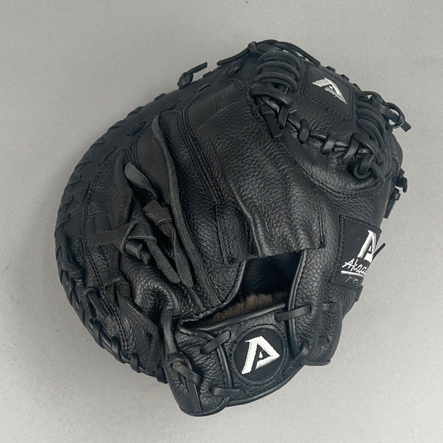 Akadema APP240 33.5" Right Hand Thrower Catchers Mitt
