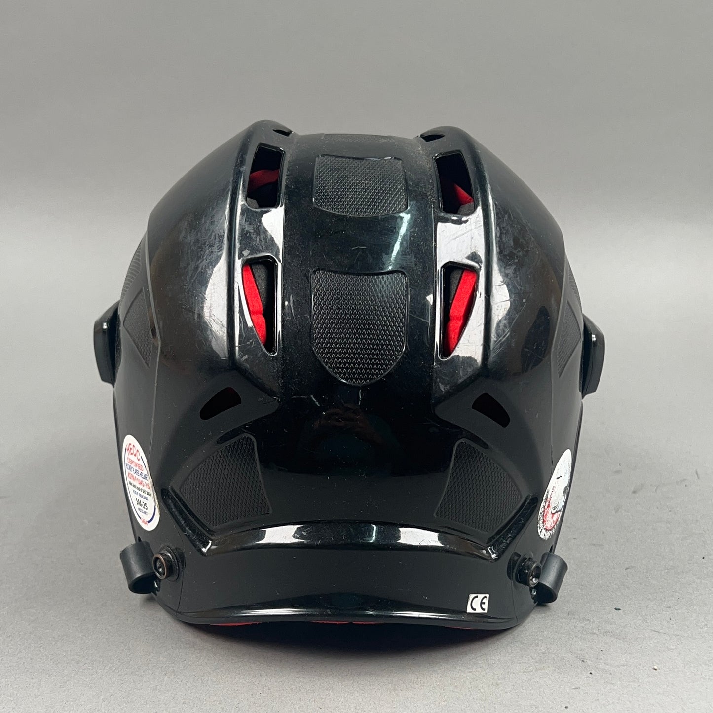 CCM HT50 Medium 6 3/4" to 7 3/8" Junior Hockey Helmet