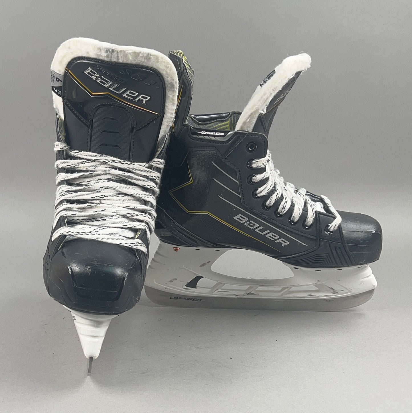 Bauer Supreme M40 Size 6 Intermediate Hockey Skates