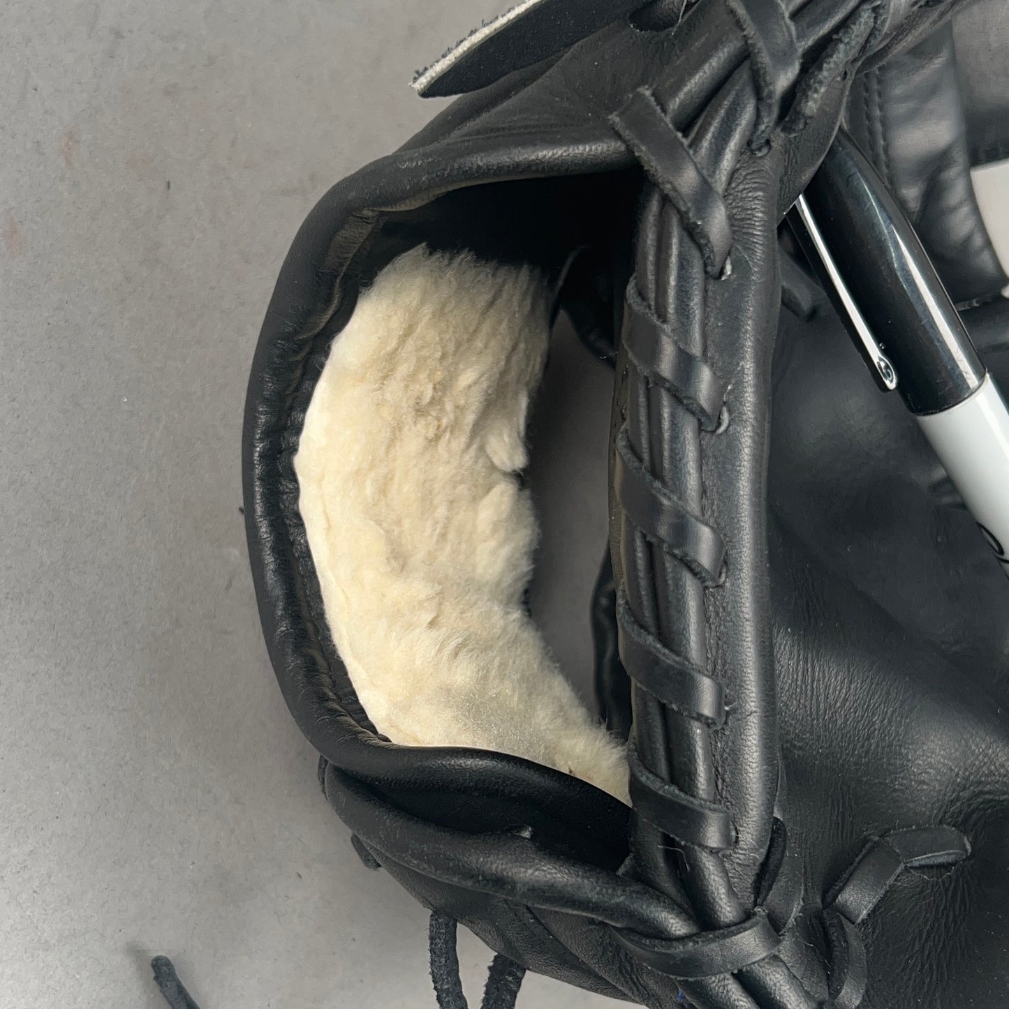 Kelley GK832 11" Right Hand Thrower Baseball Glove
