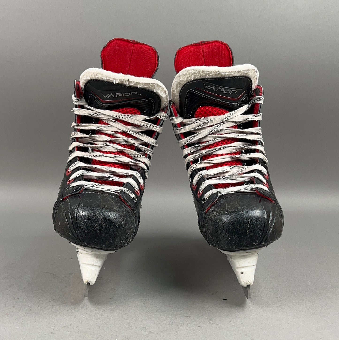 Bauer Vapor X500 Size 4.5 Intermediate Hockey Skates