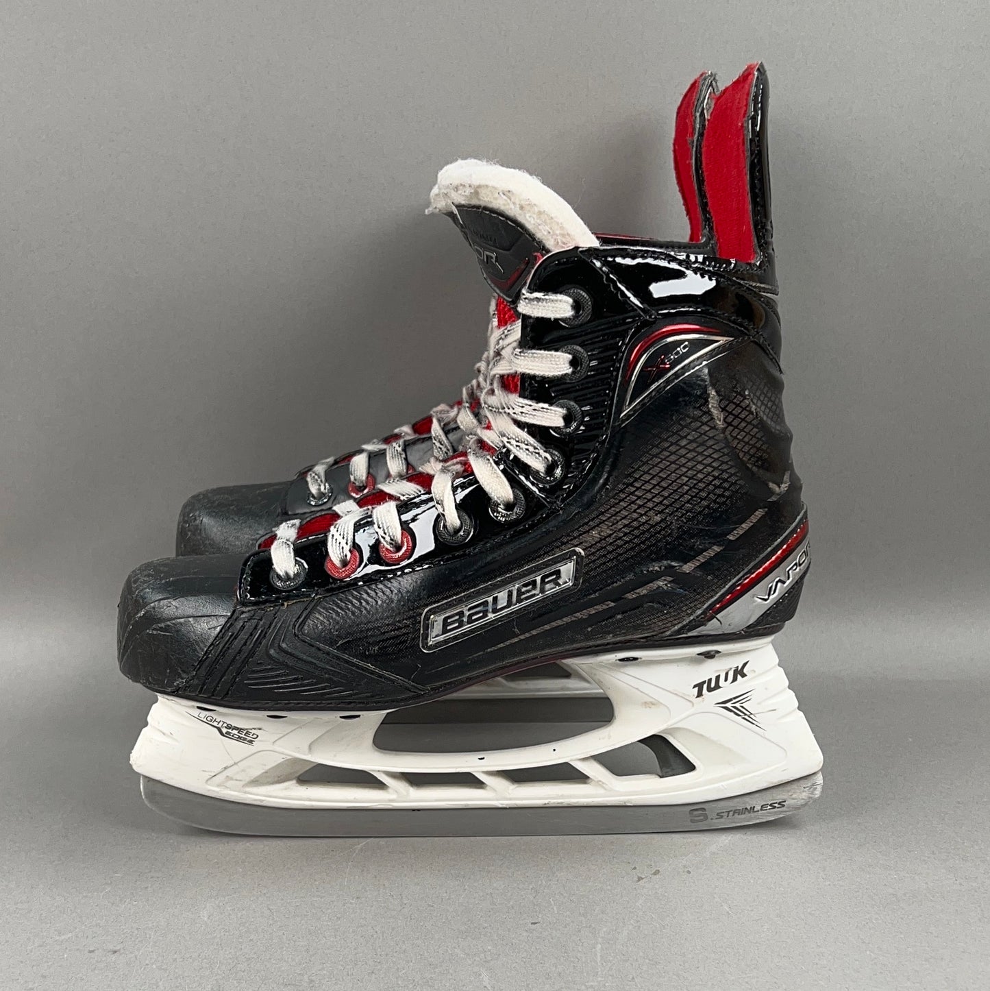 Bauer Vapor X500 Size 4.5 Intermediate Hockey Skates