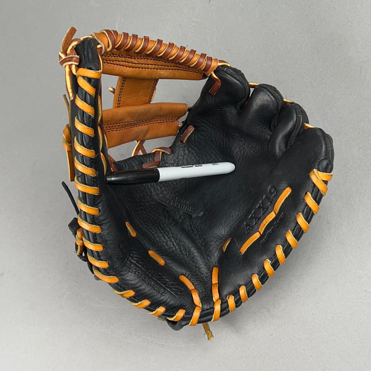 Akadema AXX19 Reptilian Series 11.5" Right Hand Thrower Baseball Glove