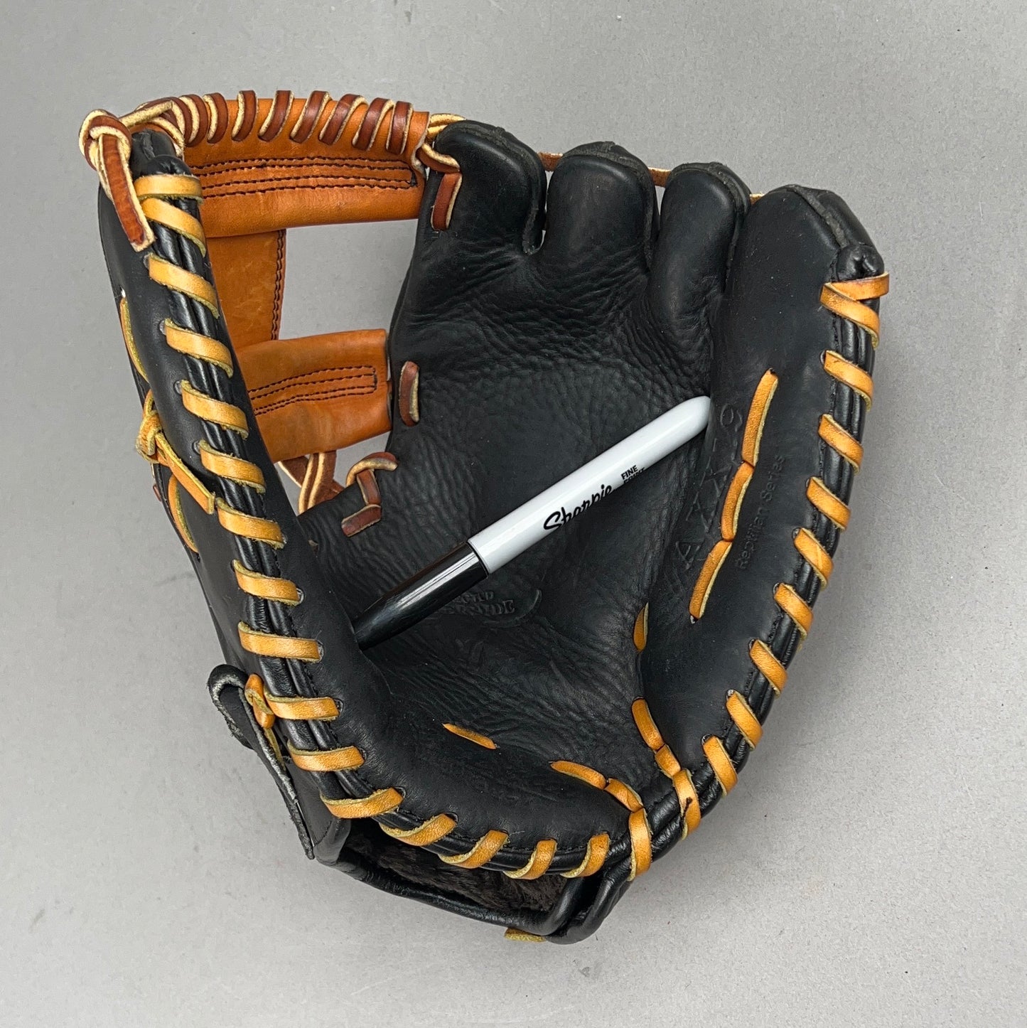 Akadema AXX19 Reptilian Series 11" Right Hand Thrower Baseball Glove