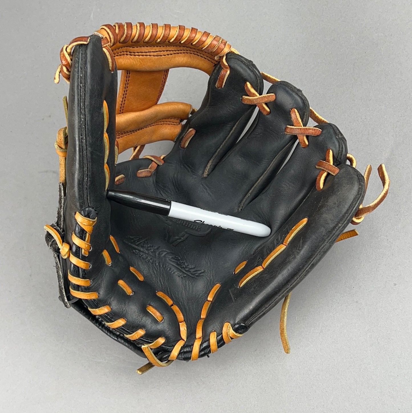 Akadema AML1 12" Right Hand Thrower Vintage Baseball Glove