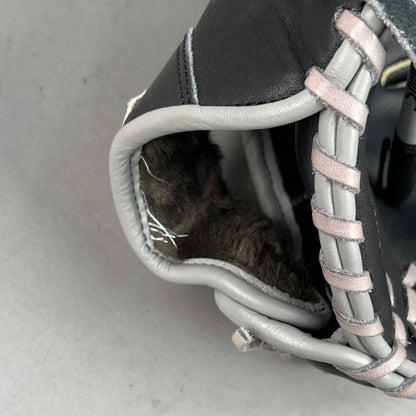 Akadema ASD111 Precision Series 11.5" Right Hand Thrower Vintage Baseball Glove