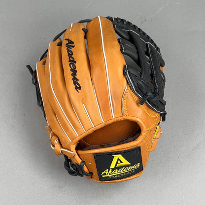 Akadema ATC11 Professional Series 11.5" Right Hand Thrower Baseball Glove