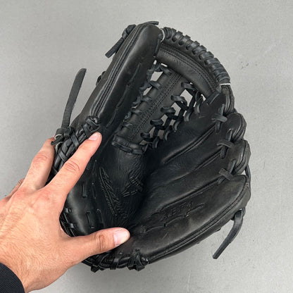 Akadema ABF4 11.5" Right Hand Thrower Vintage Baseball Glove
