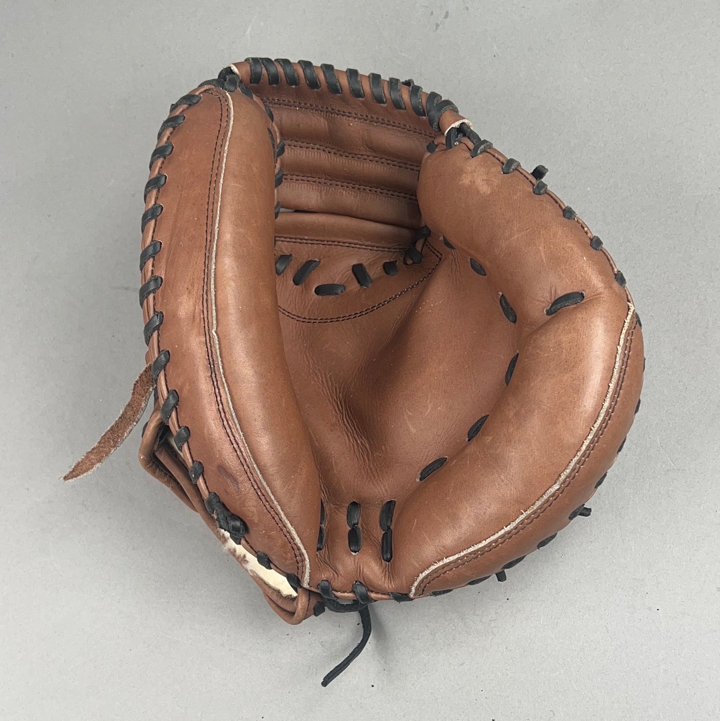 Kelley DN 060 31" Right Hand Thrower Catchers Mitt