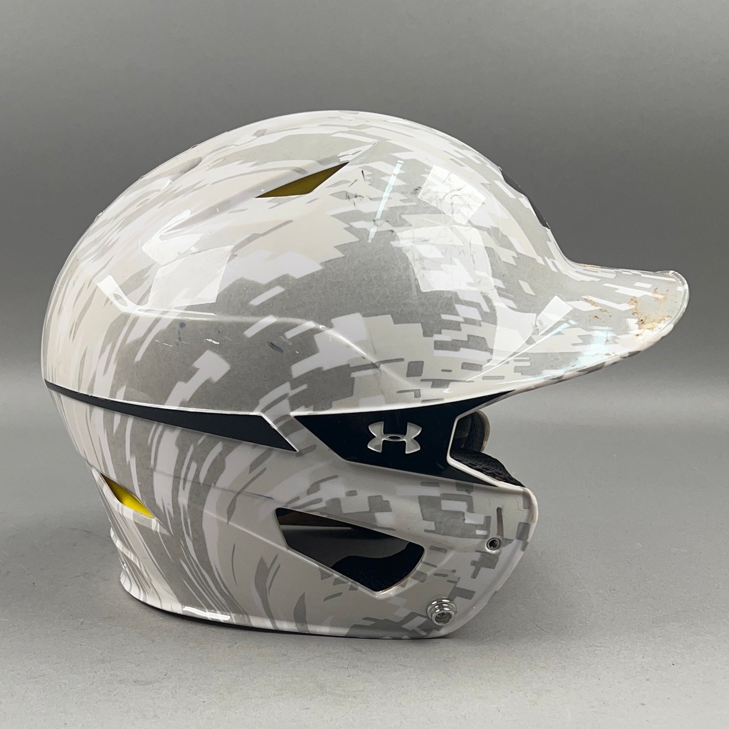Under Armour UABH2-100 6 1/2" to 7 1/2" Junior Baseball Batting Helmet
