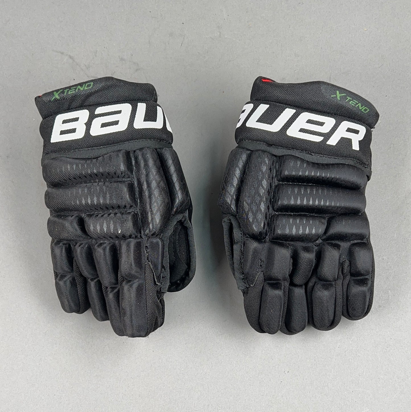 Bauer Vapor XTend Youth Adjustable Hockey Gloves