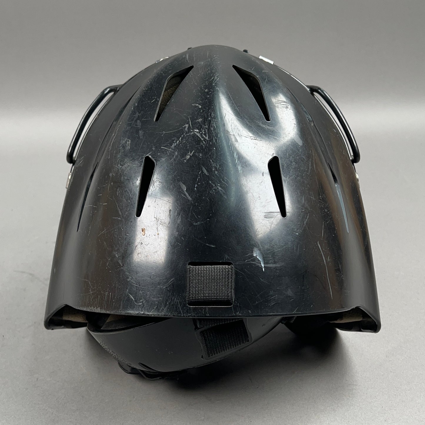 Wilson Prestige 7" to 7 5/8" Catchers Helmet