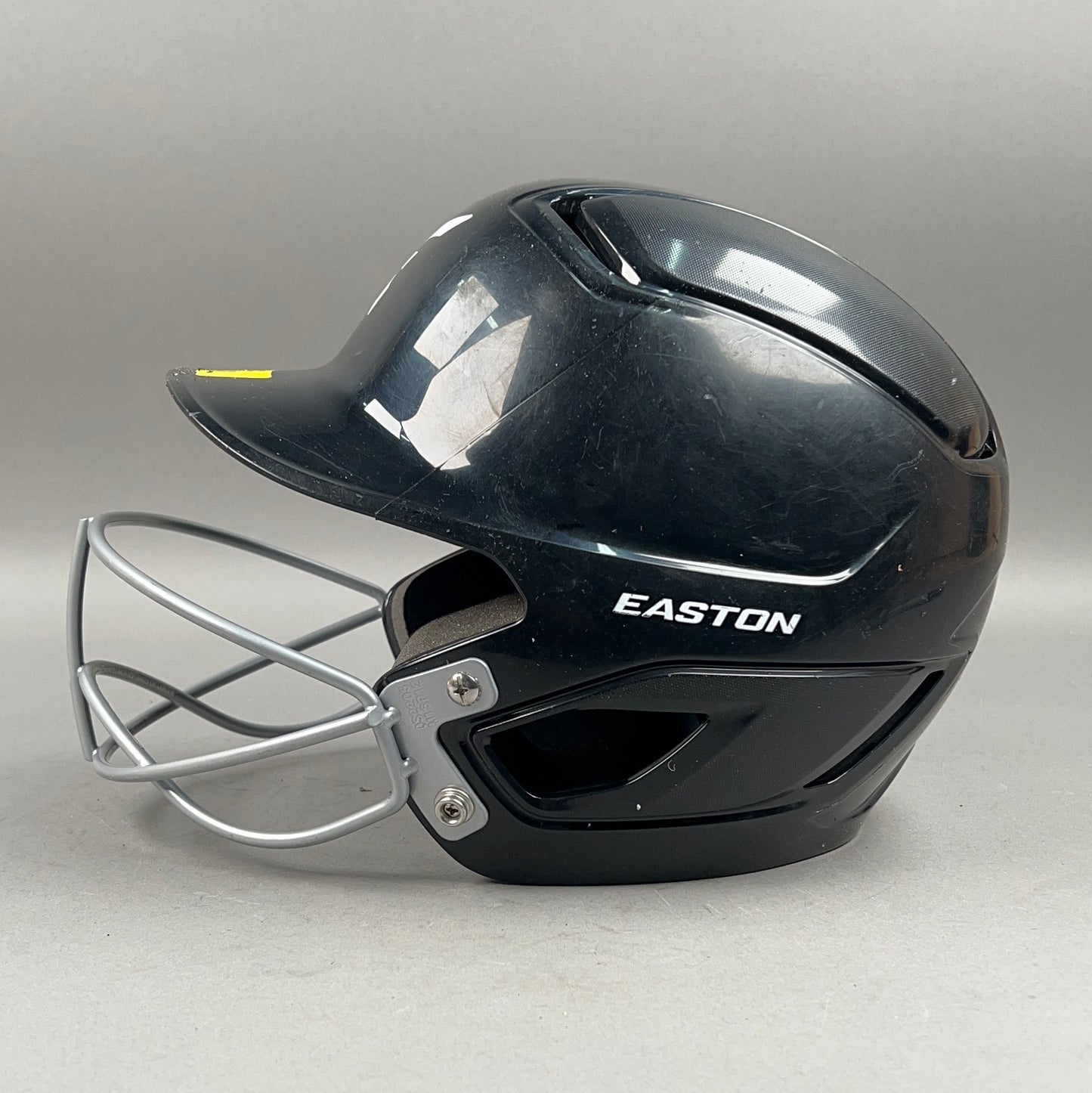 Easton Alpha 6 5/8" to 7 1/4" Junior Softball Batting Helmet