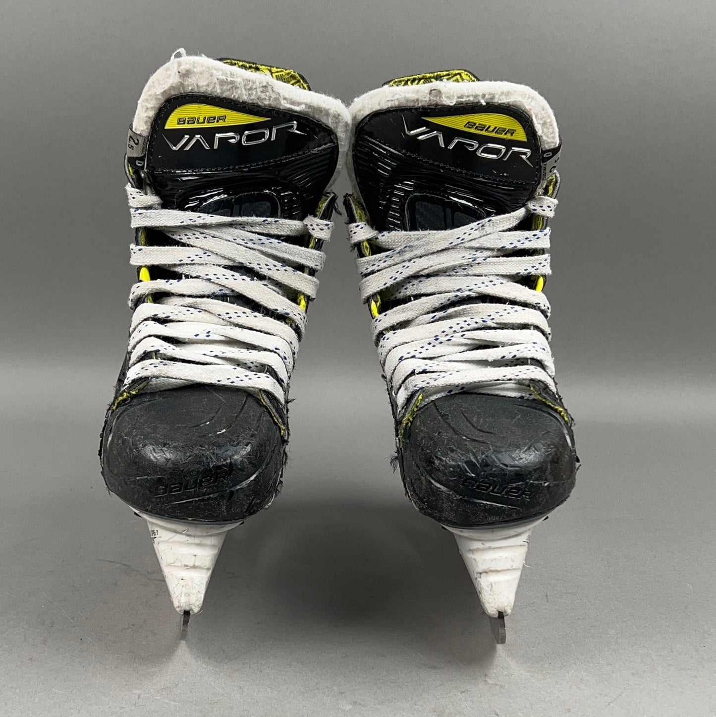 Bauer Vapor 3X Size 2.5 Junior Hockey Skates