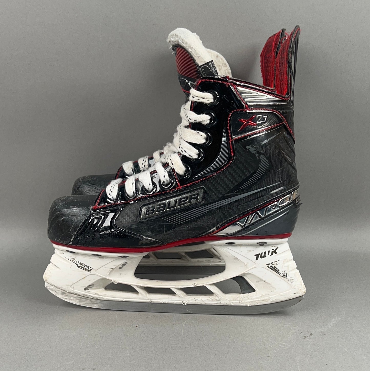 Bauer Vapor X2.7 Size 2 Junior Hockey Skates