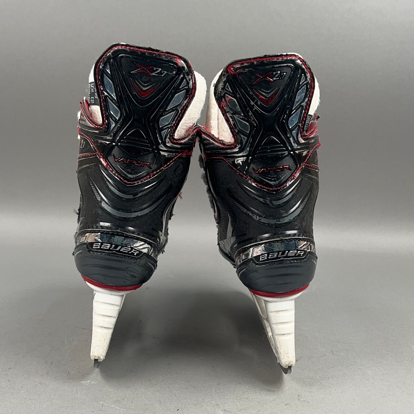 Bauer Vapor X2.7 Size 2 Junior Hockey Skates