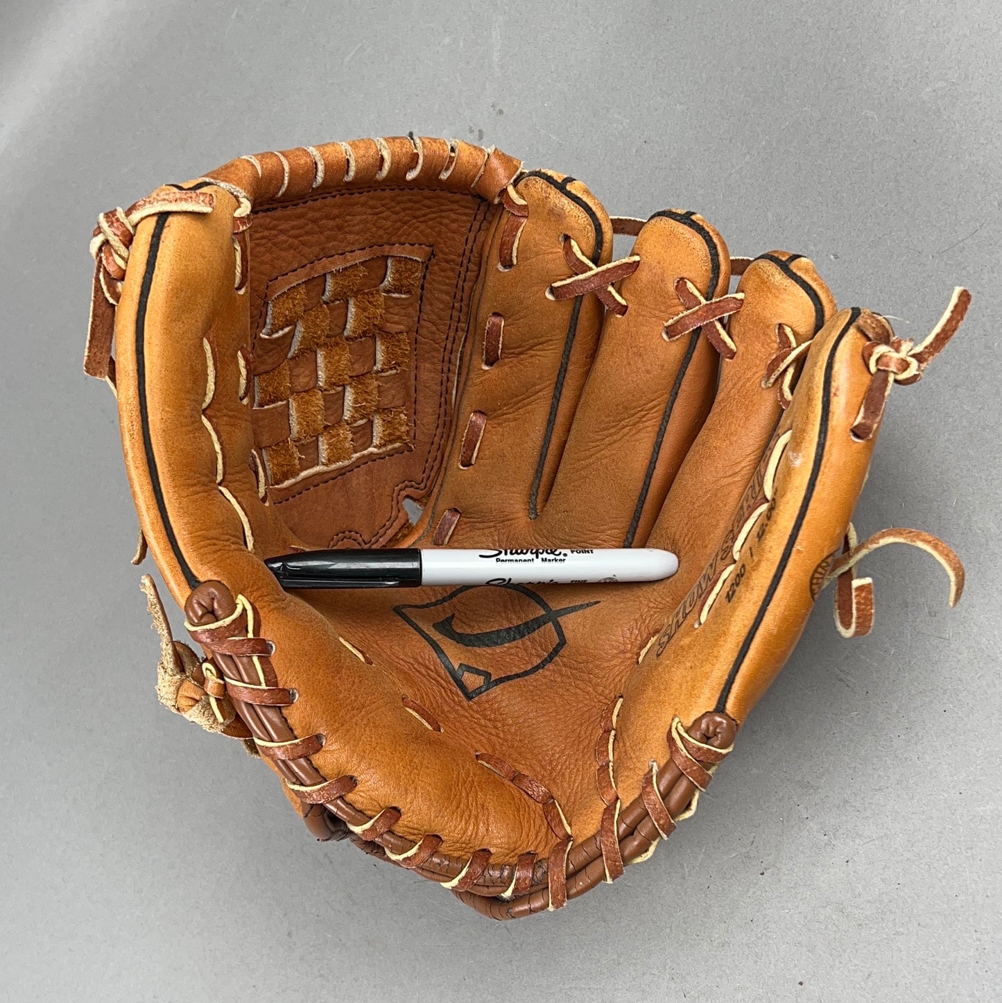 Nike Diamond Ready Show Series 12" Right Hand Thrower Baseball Glove