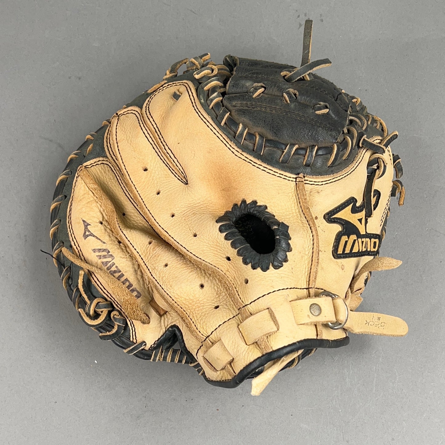 Mizuno Prospect GXC 105 32.5" Right Hand Thrower Catchers Mitt