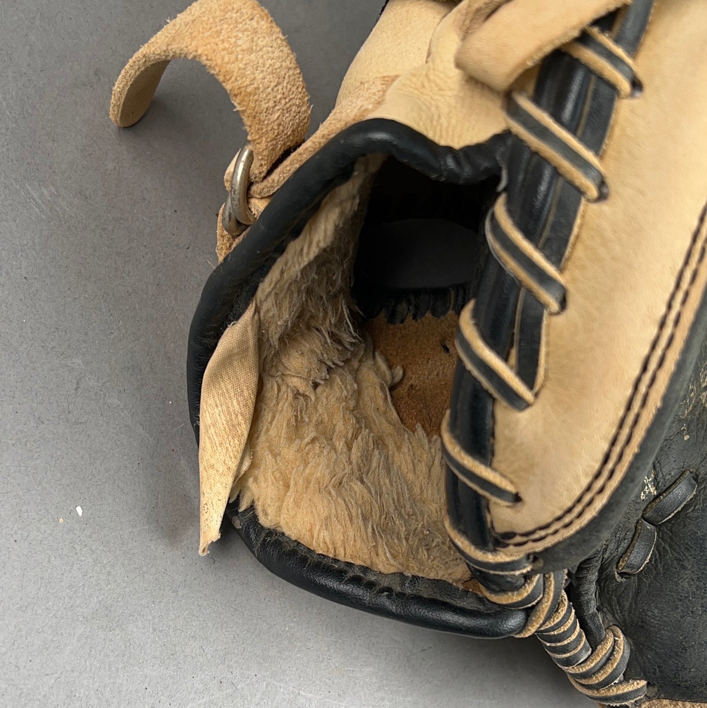 Mizuno Prospect GXC 105 32.5" Right Hand Thrower Catchers Mitt