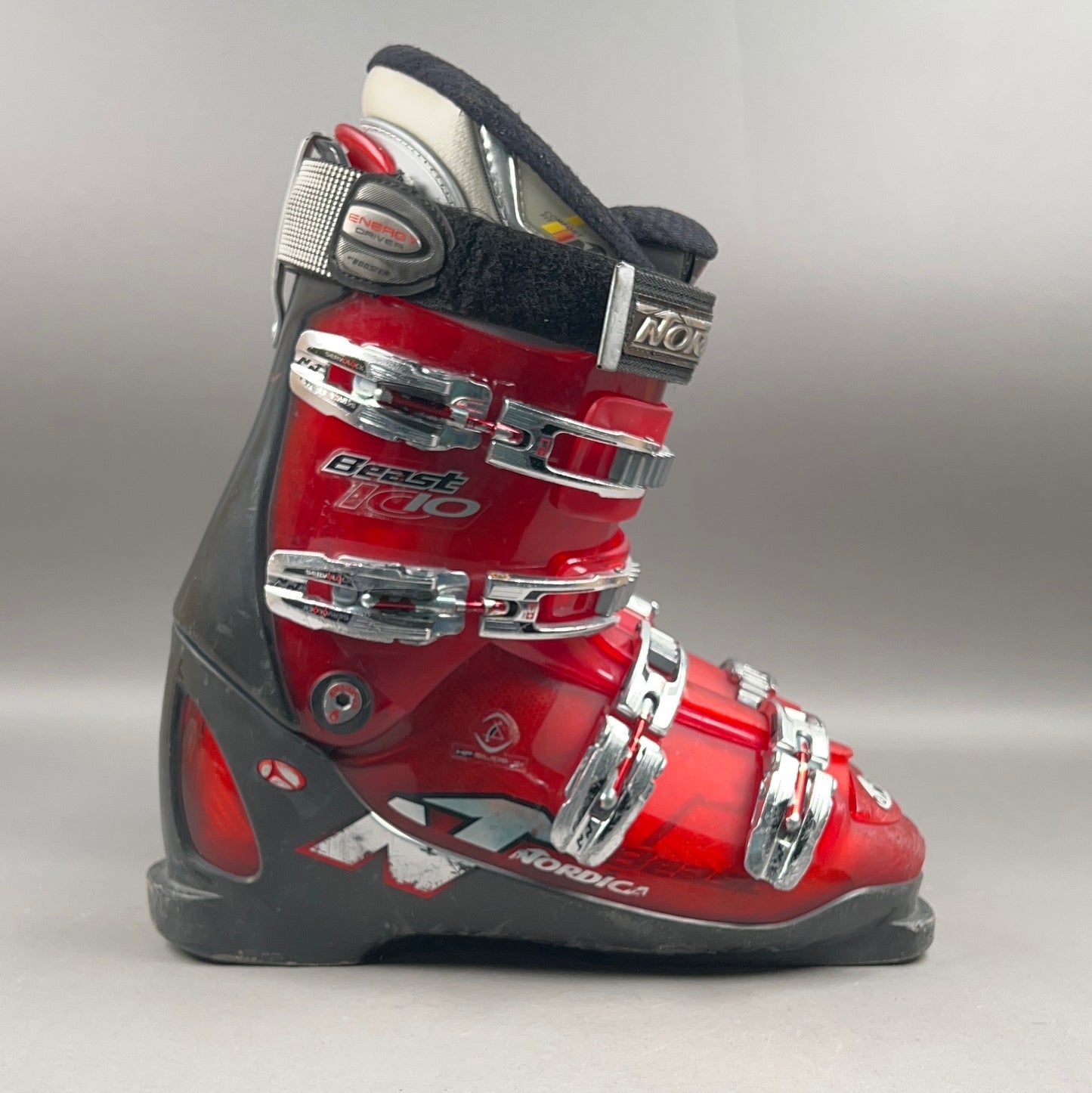 Nordica Beast 10 Size 28-28.5 Ski Boots