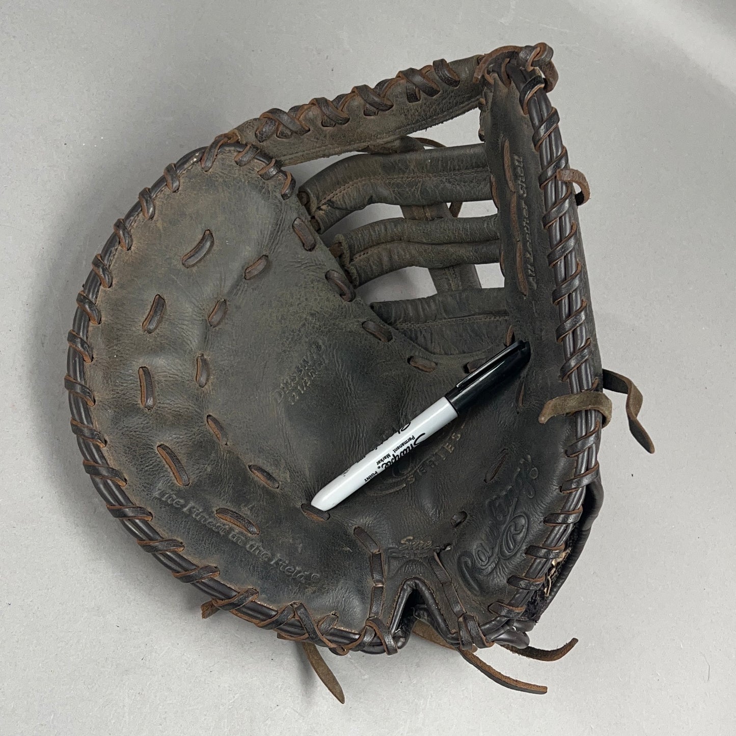 Rawlings D125BWFB Derek Jeter 12.5" Left Hand Thrower Vintage First Baseman's Glove
