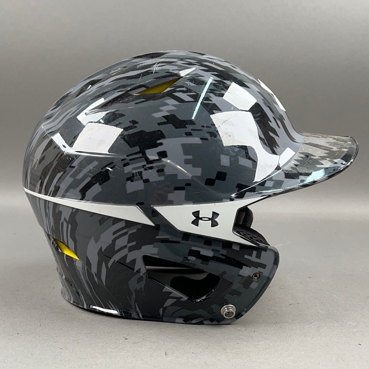Under Armour UABH2-100 6 1/2" to 7 1/2" Junior Baseball Batting Helmet